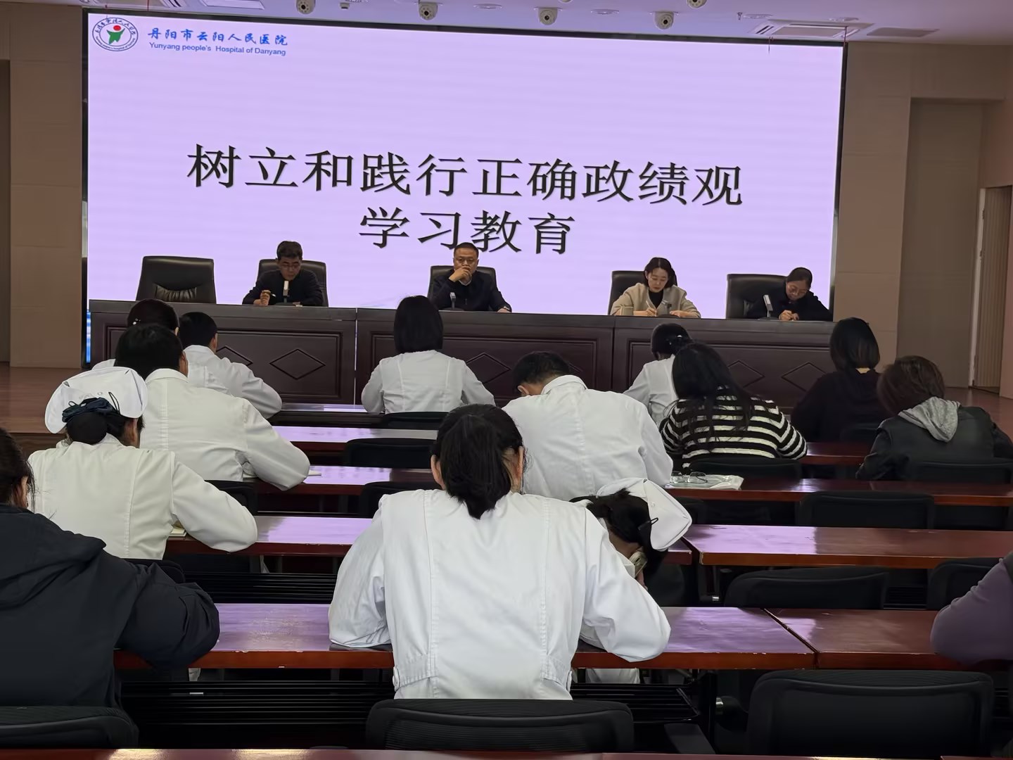 f5040a99-2269-4cdc-b2cf-bfc9a234f83d.jpg